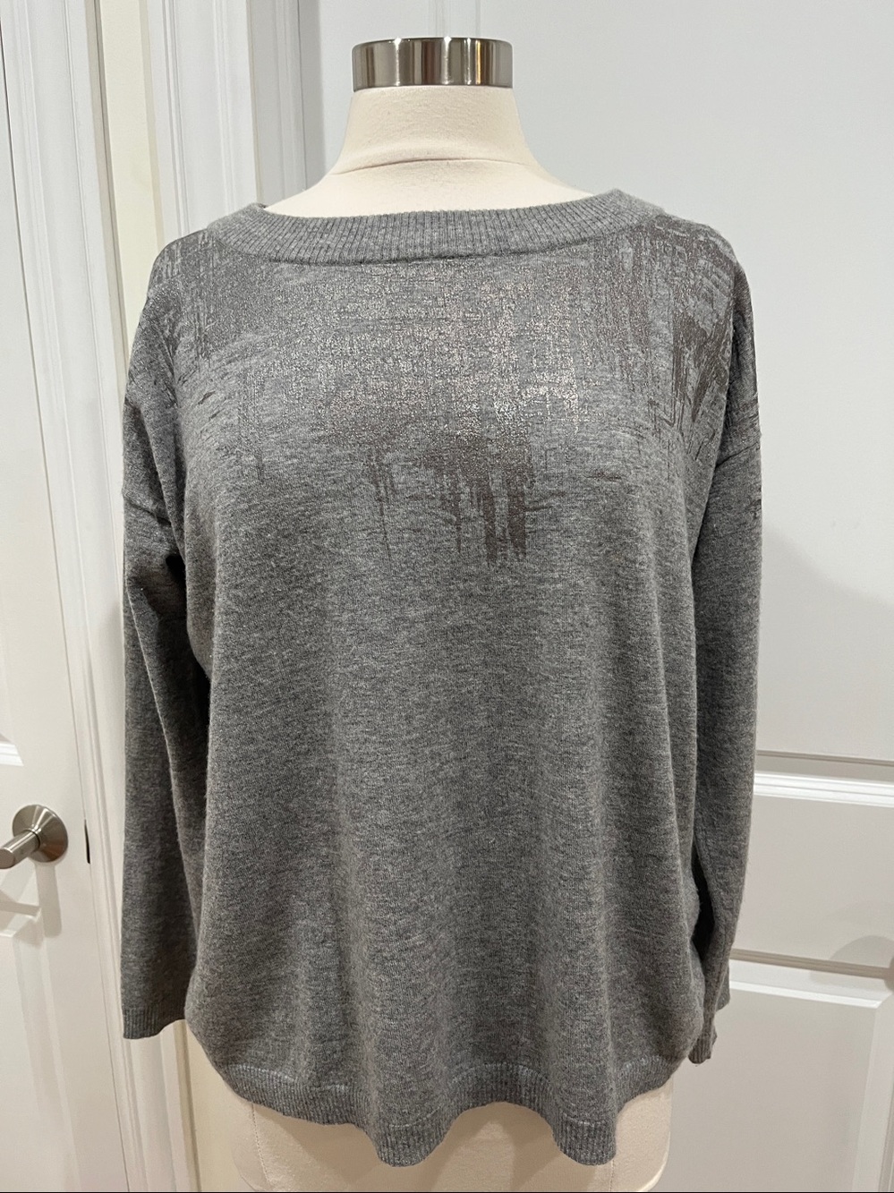 Lafayette 148 100% Wool Grey Sweater Metallic Shimmer Size Medium